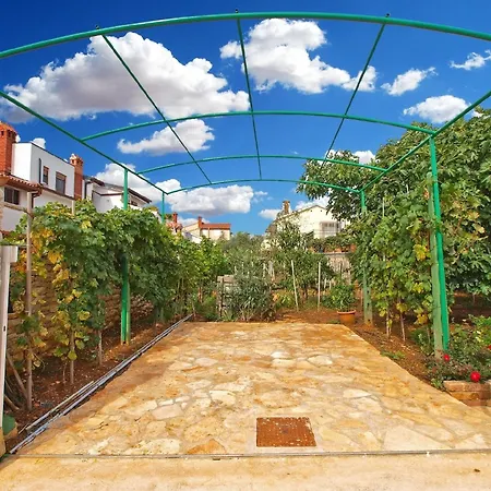 Fuer 2 Personen Ca 23 Qm In Stinjan, Istrien Istrische Riviera Apartment Stinjan